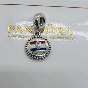 ✨🔥Pandora Croatia Flag Exclusive Dangle Charm S925 Silver with box